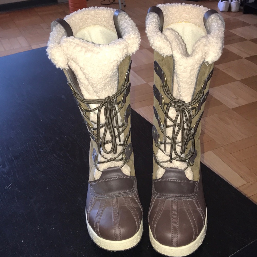 Winter boots